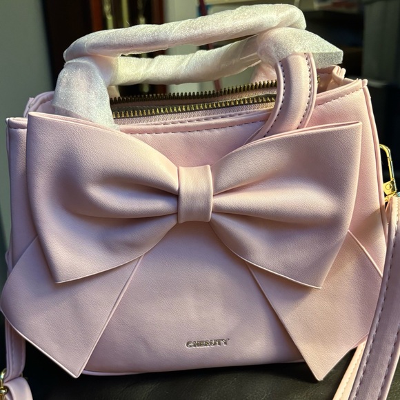 Win Me! New! Chic Pink Bow Handbag Crossbody NWT Buyer Appreciation Giveaway - Picture 8 of 11